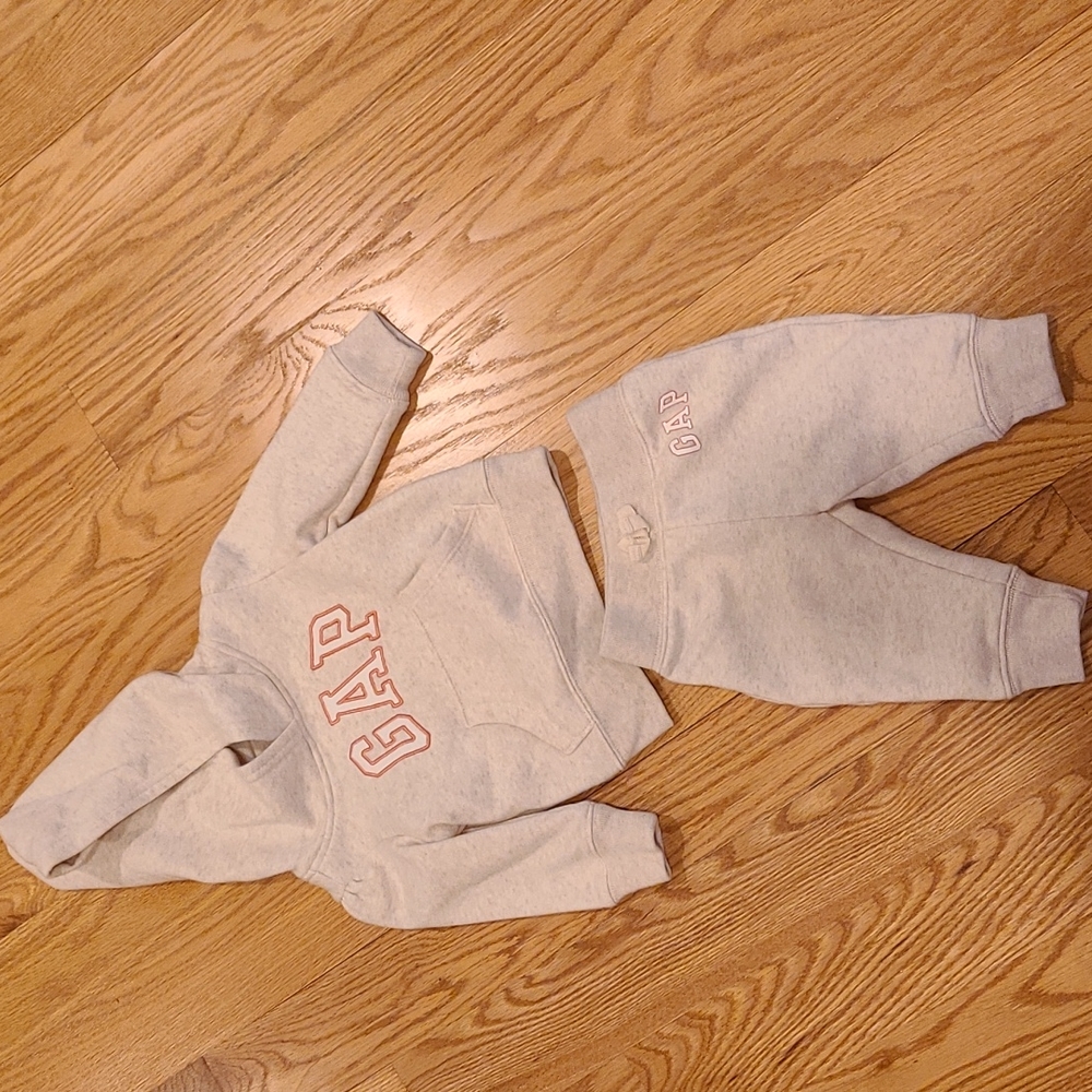 Baby Gap Sweatsuit